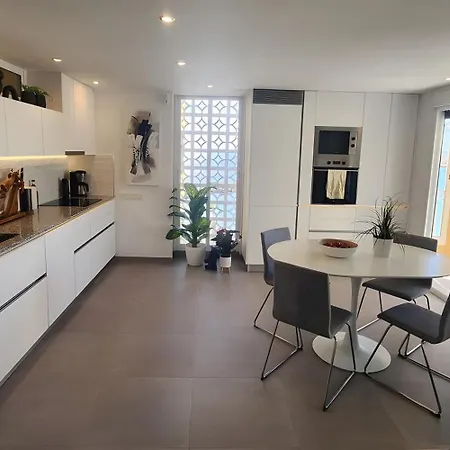 شقة Sea View And Luxury On The تورّيفيِخا