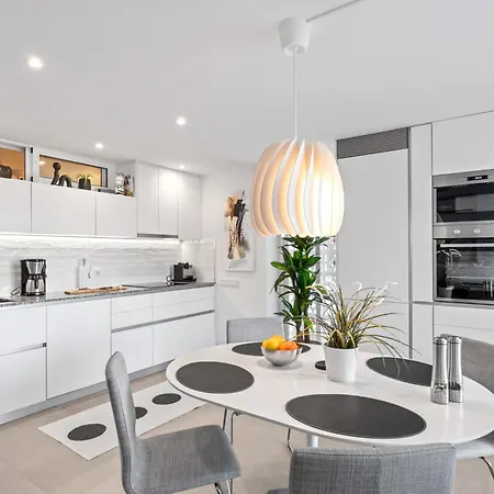 Sea View And Luxury On The شقة